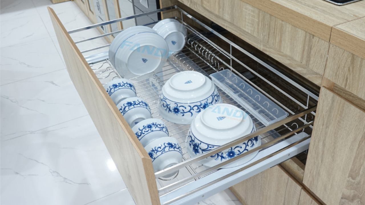 GIÁ ĐỰNG BÁT ĐĨA DƯỚI NAN VUÔNG FD3704/3804/3904